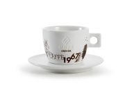 Moak, cappuccino cs&eacute;sze t&aacute;ny&eacute;rral